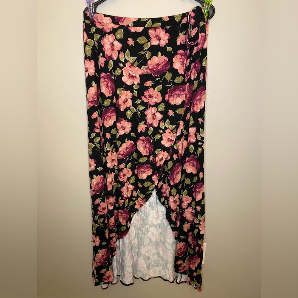 AMERICAN EAGLE floral print wrap skirt - Picture 1 of 5
